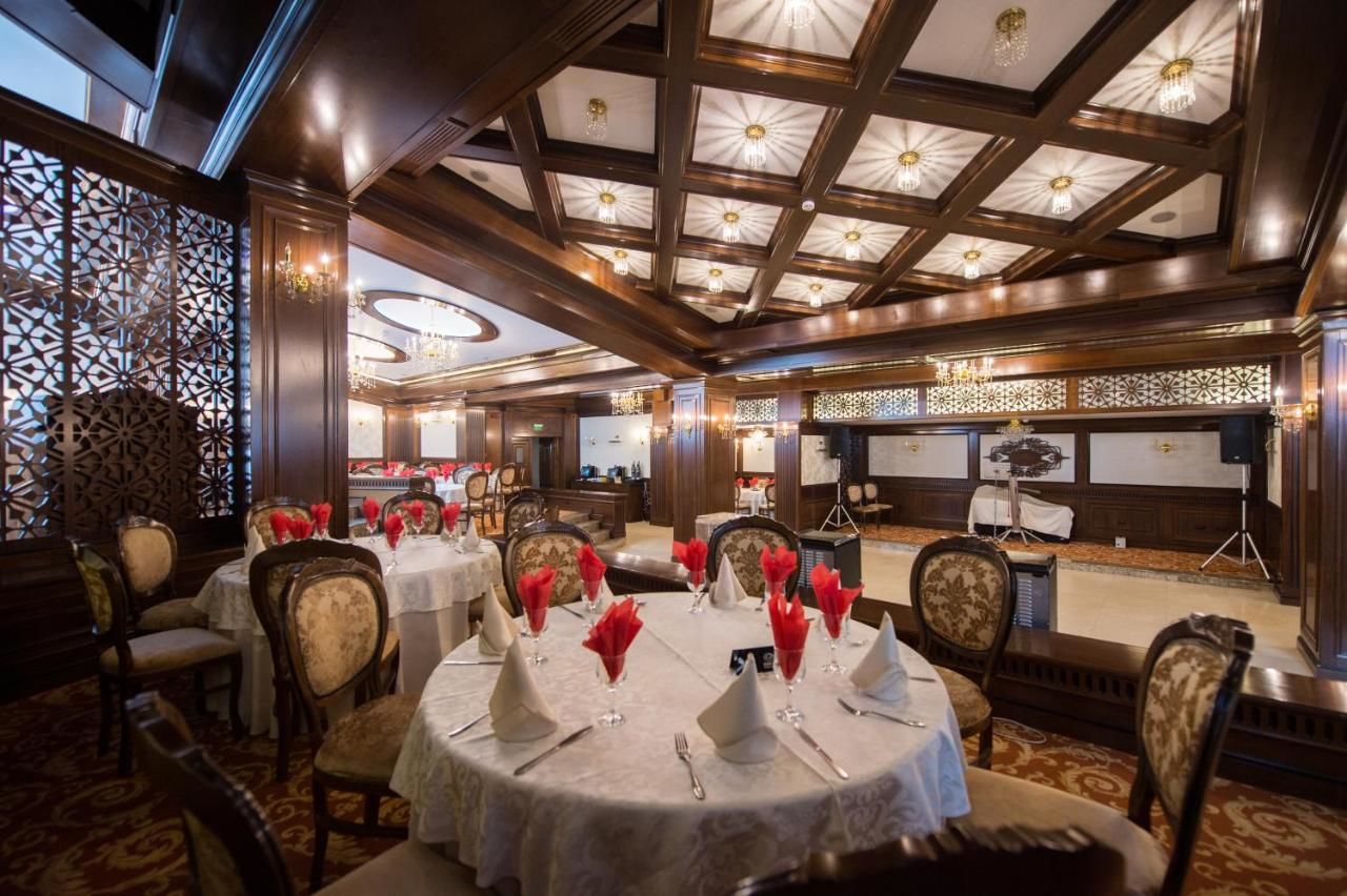 Отель Hotel Silva Busteni Буштени-14