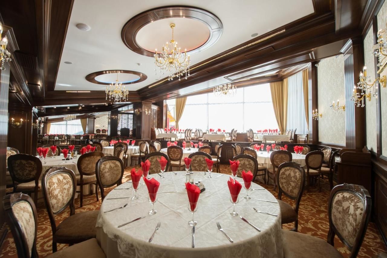 Отель Hotel Silva Busteni Буштени-23
