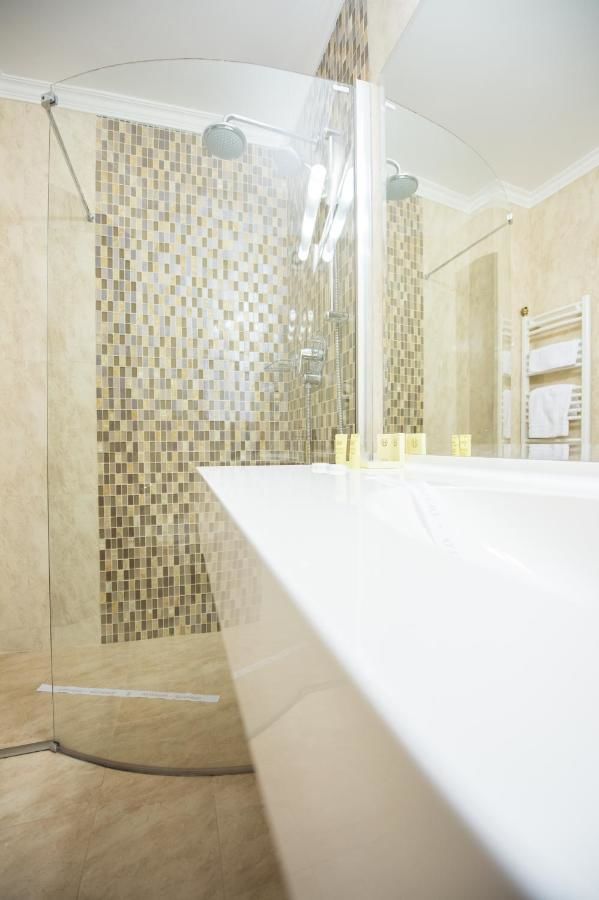 Отель Hotel Silva Busteni Буштени-46